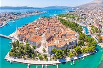 CIRCUIT COASTA DALMATA 2025: Zagreb • Parcul National Plitvice • Split • Trogir • Zadar • 4 zile (Joi 15 Mai - Duminică 18 Mai) • 499 Eur/loc • Plecarea din Timisoara si Arad