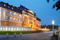 𝐂𝐨𝐧𝐜𝐞𝐝𝐢𝐮 𝐝𝐞 𝐋𝐔𝐗 𝐥𝐚  𝟓* - 𝟏𝟎 𝐳𝐢𝐥𝐞 în orasul SPA Františkovy Lázně (Marți 9 Decembrie - Joi 18 Decembrie 2025) - 599 Eur